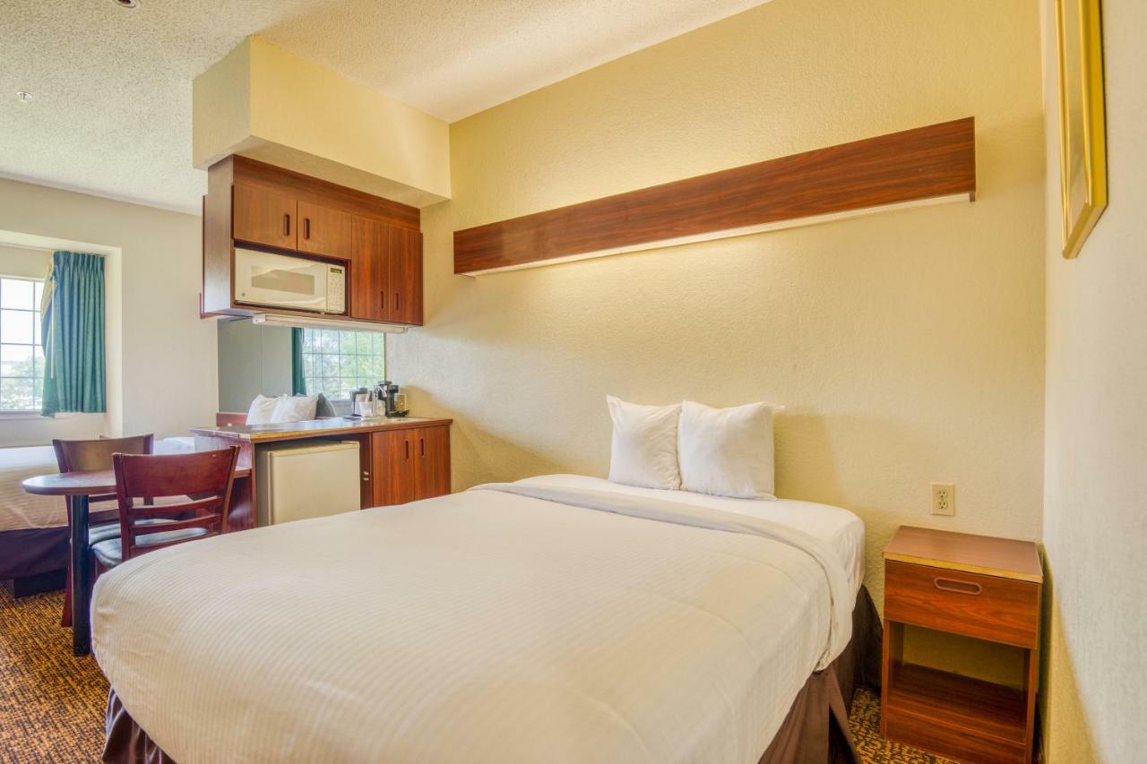Trident Inn & Suites, Baton Rouge (Adults Only) Prairieville Kültér fotó